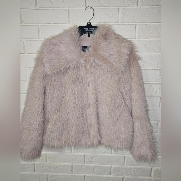 Vera Wang Faux Fur Plush Cropped Coat - Picture 4 of 6
